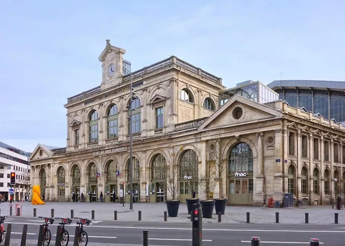 Lille, Fully-Equipped Apartment With Parking Space