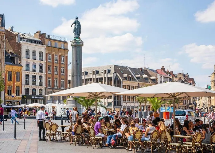 Lille, Fully-Equipped Apartment With Parking Space